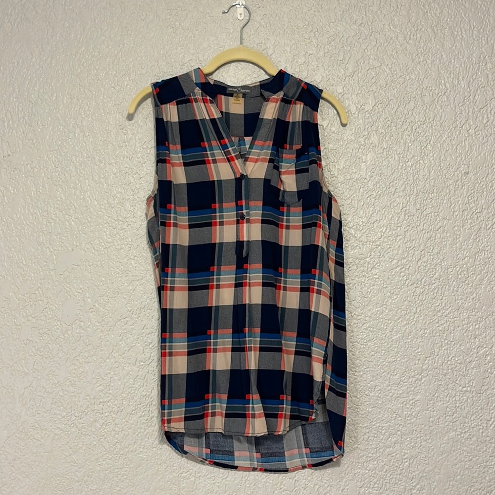 Market and Spruce Plaid Button Up Shirt